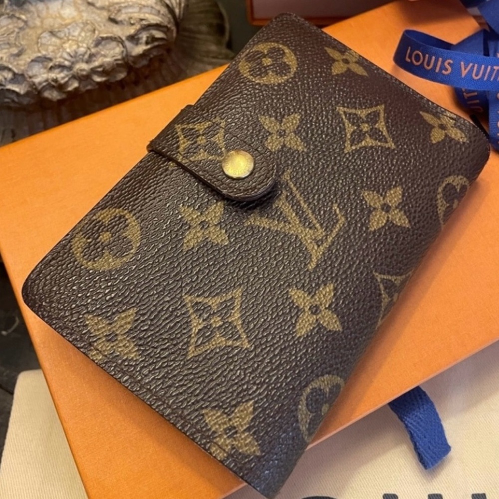 💯% Authentic Louis Vuitton Monogram French Wallet Kisslock 💋